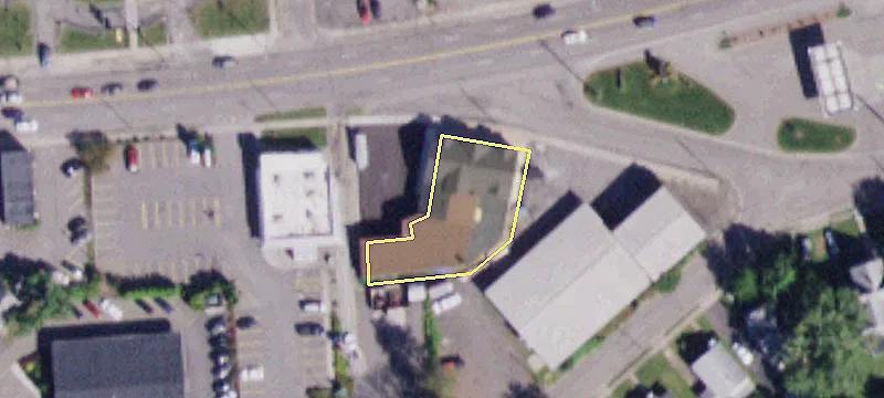 3400 Main St