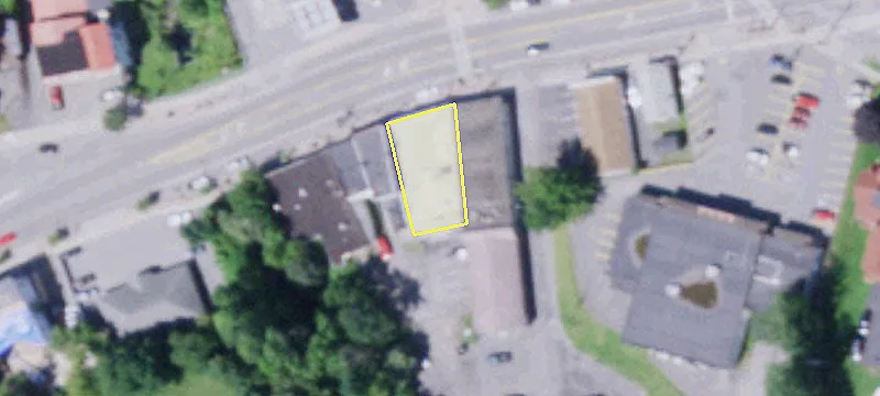 121 Main St