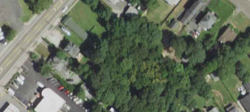 76 Montauk Hwy