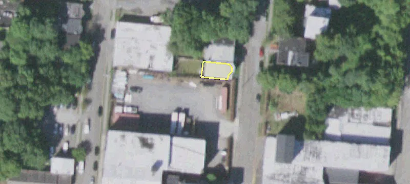 13 Edward St