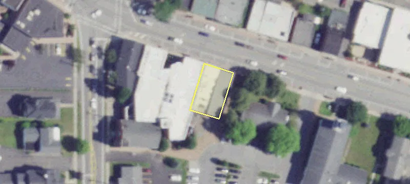 34 Main St