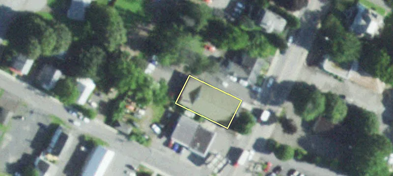 7525 Broadway