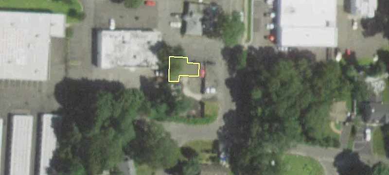 4 Lk Grv Blvd