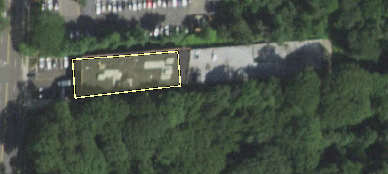 800 Community Dr