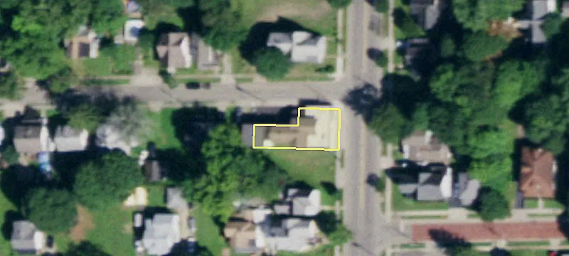 909 Main St