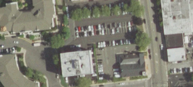 100 Ctr Ave