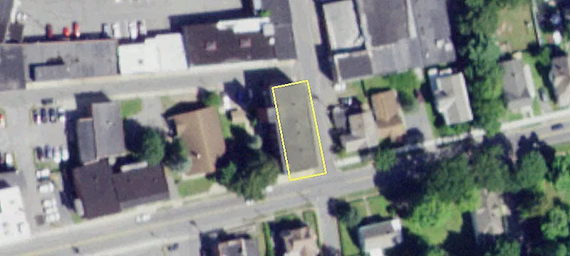 25 Maple St