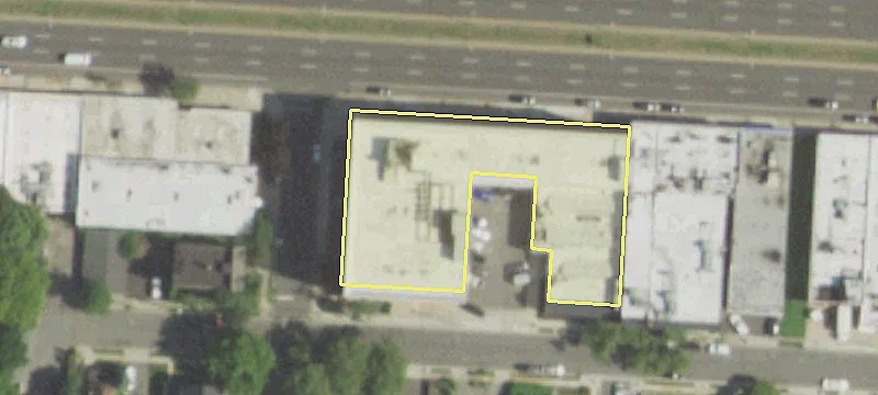 482 Sunrise Hwy