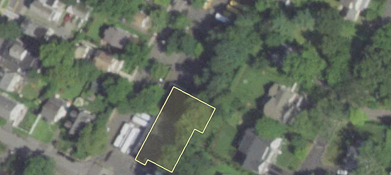 65 Cedar Pl