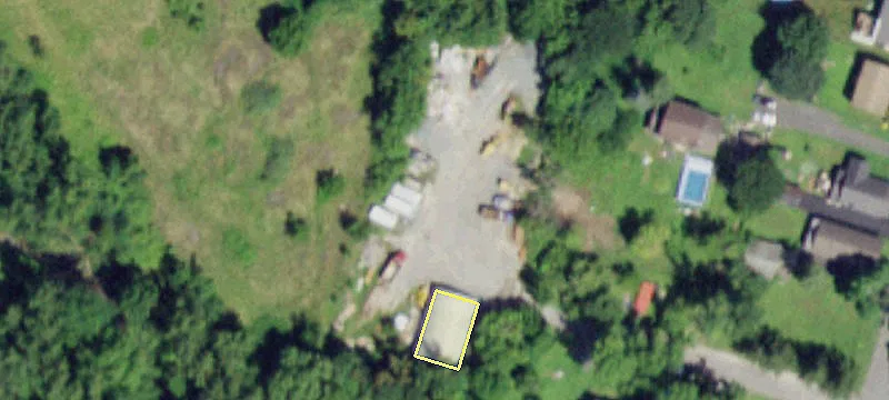 16 Fairview Ave