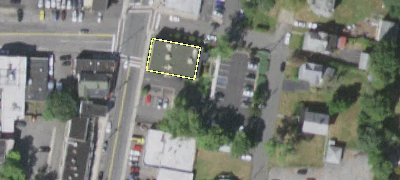 172 Main St