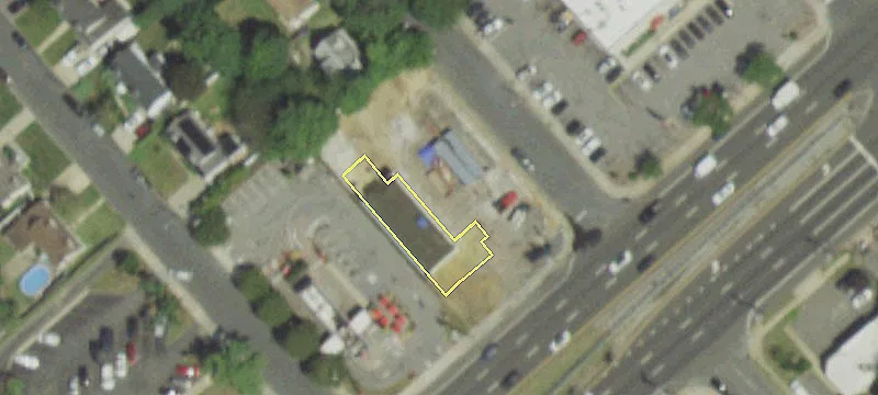 140 Sunrise Hwy