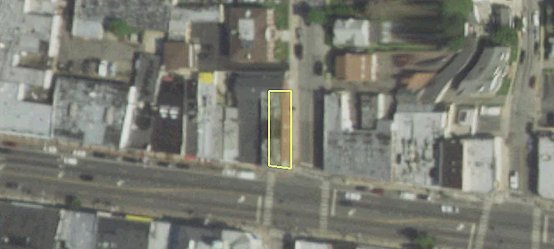 922 Hempstead Tpke