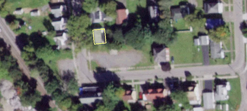 8 Commando Ave