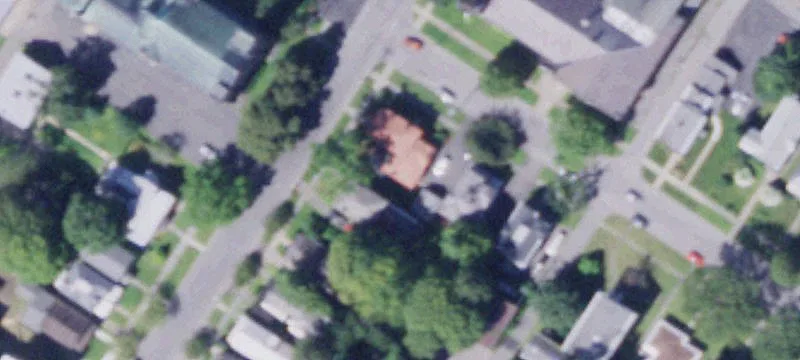 320 George St