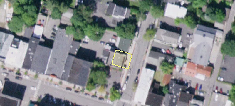 32 Pioneer St
