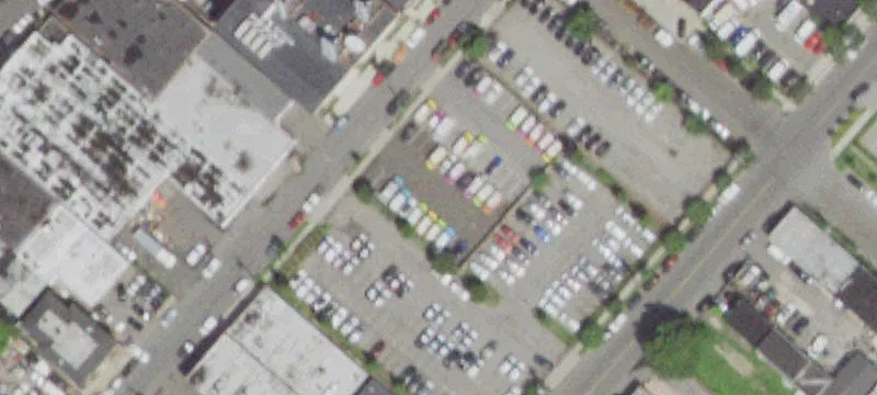 614 Ctr Ave