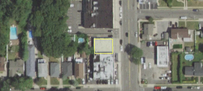 1065 Broadway