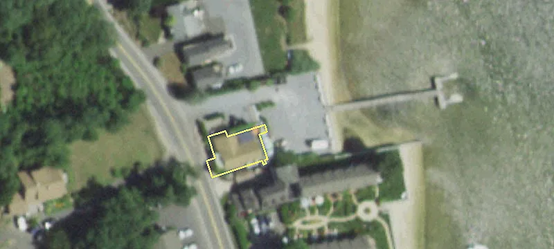 43 Canoe Pl Rd