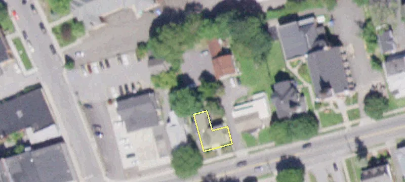 597 Main St