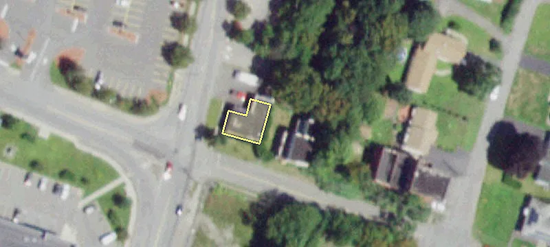 898 2nd Ave