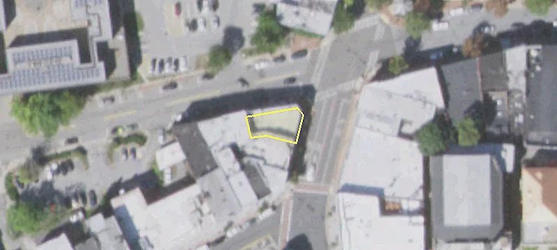 2 Division St