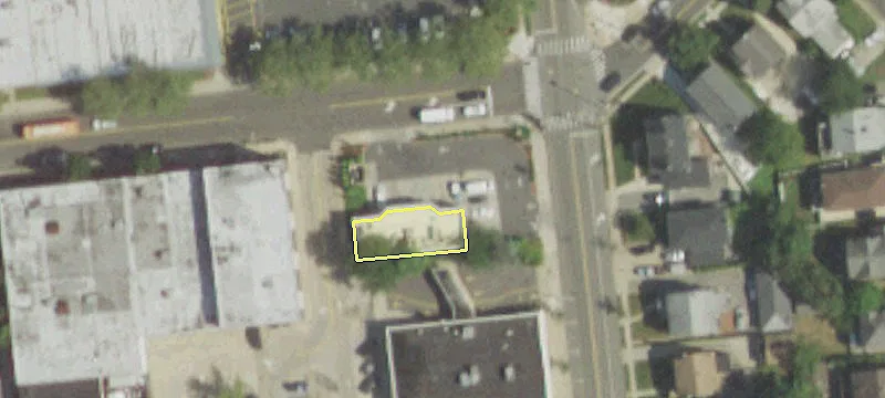 128 Vlg Ave