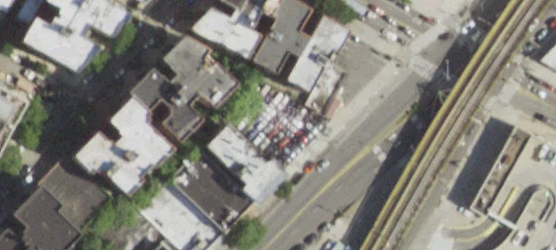 5089 Broadway