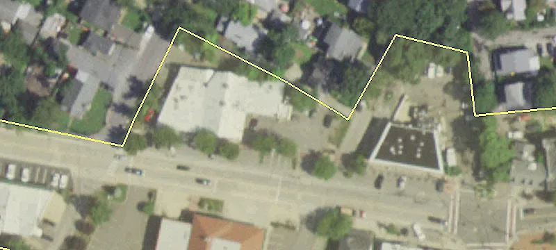 255 Bayville Ave
