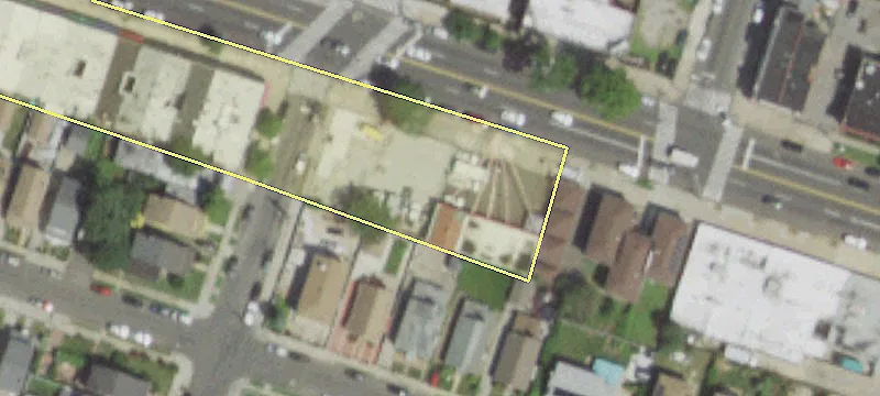 22110 Hempstead Ave
