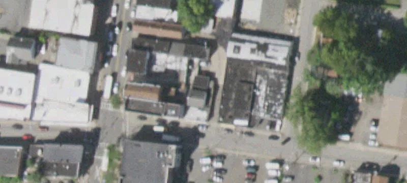 37 Lawrence St