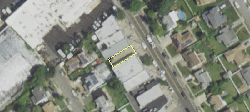 218 Mdw Ave