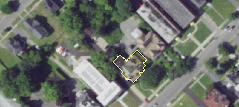 658 Onondaga St