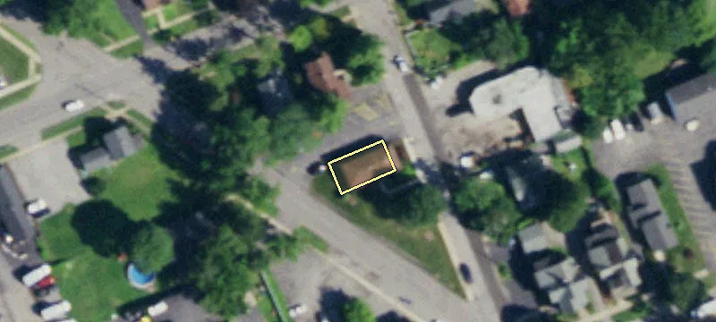 233 Ee Ave