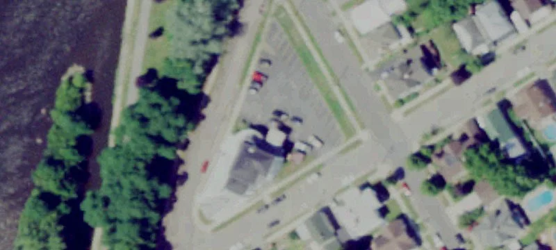 609 Pickering St