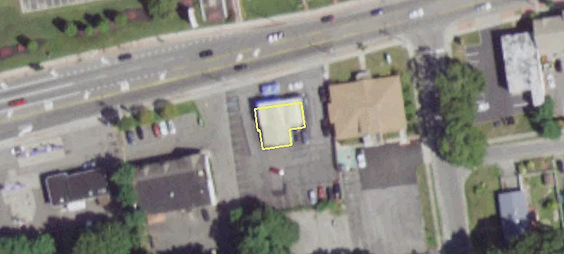990 Montauk Hwy