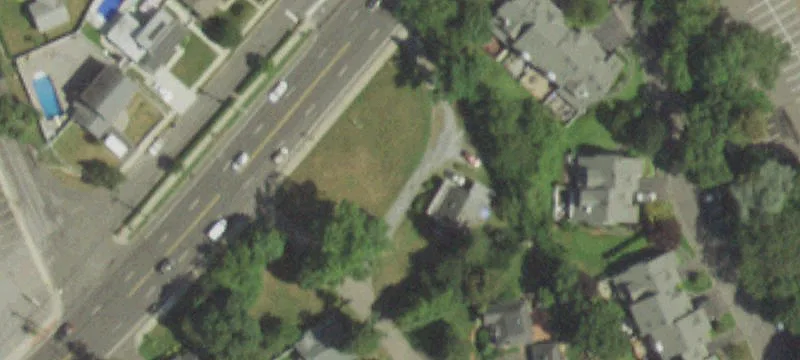 484 Main St