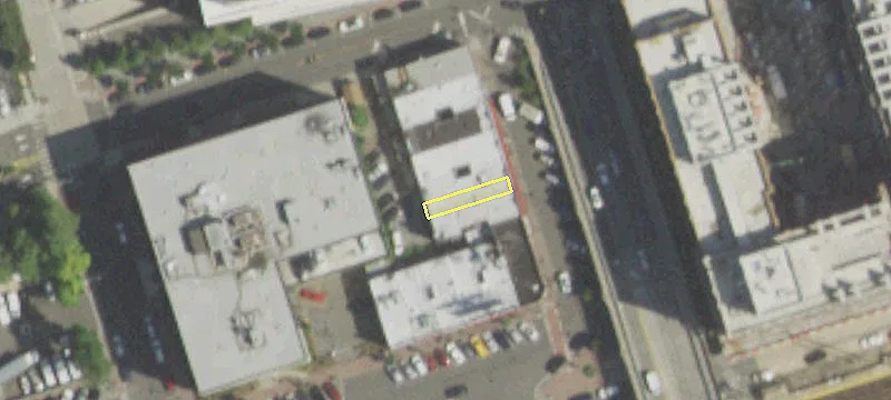 87 Mineola Blvd