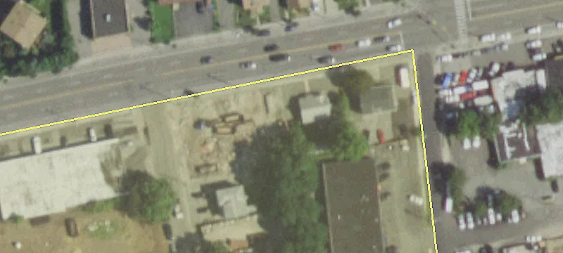 295 John St