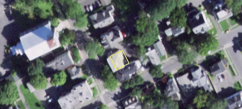 204 Fair St