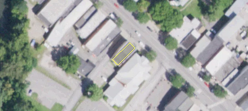 325 Main St