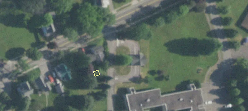 229 Ee Ave