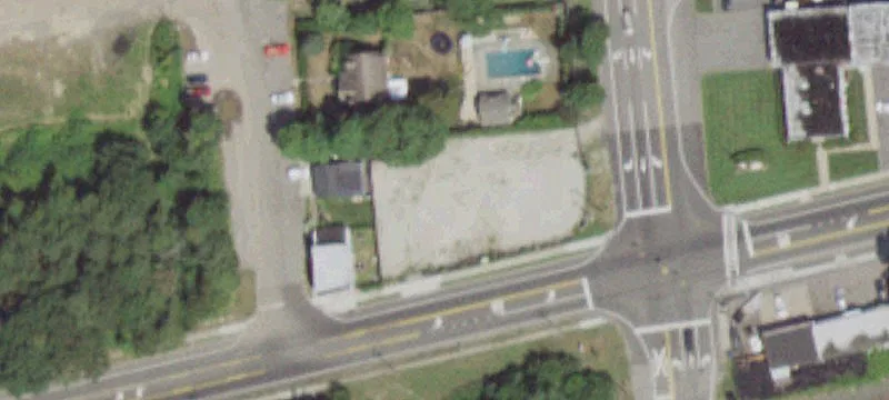1295 Montauk Hwy