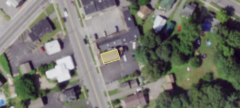 660 Main St