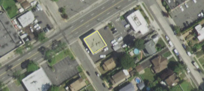2132-2136 Merrick Rd