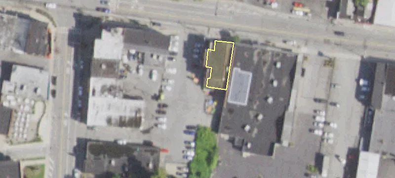796 Main St