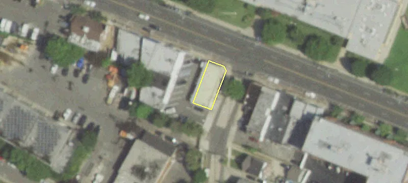 532 Merrick Rd