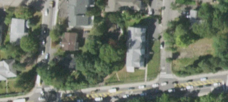 196 Maple Ave