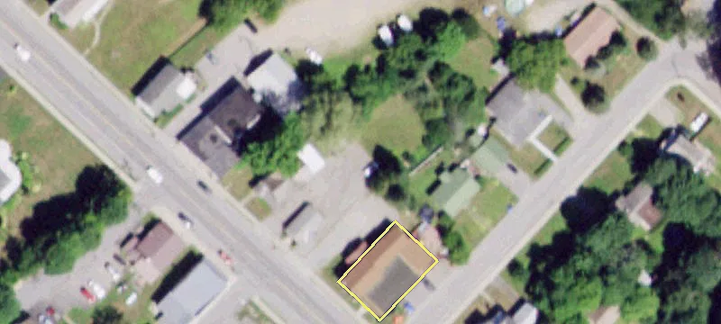 3912 Main St