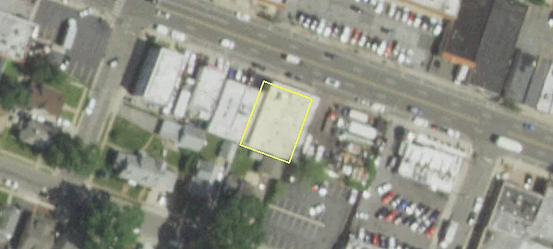 136 Merrick Rd